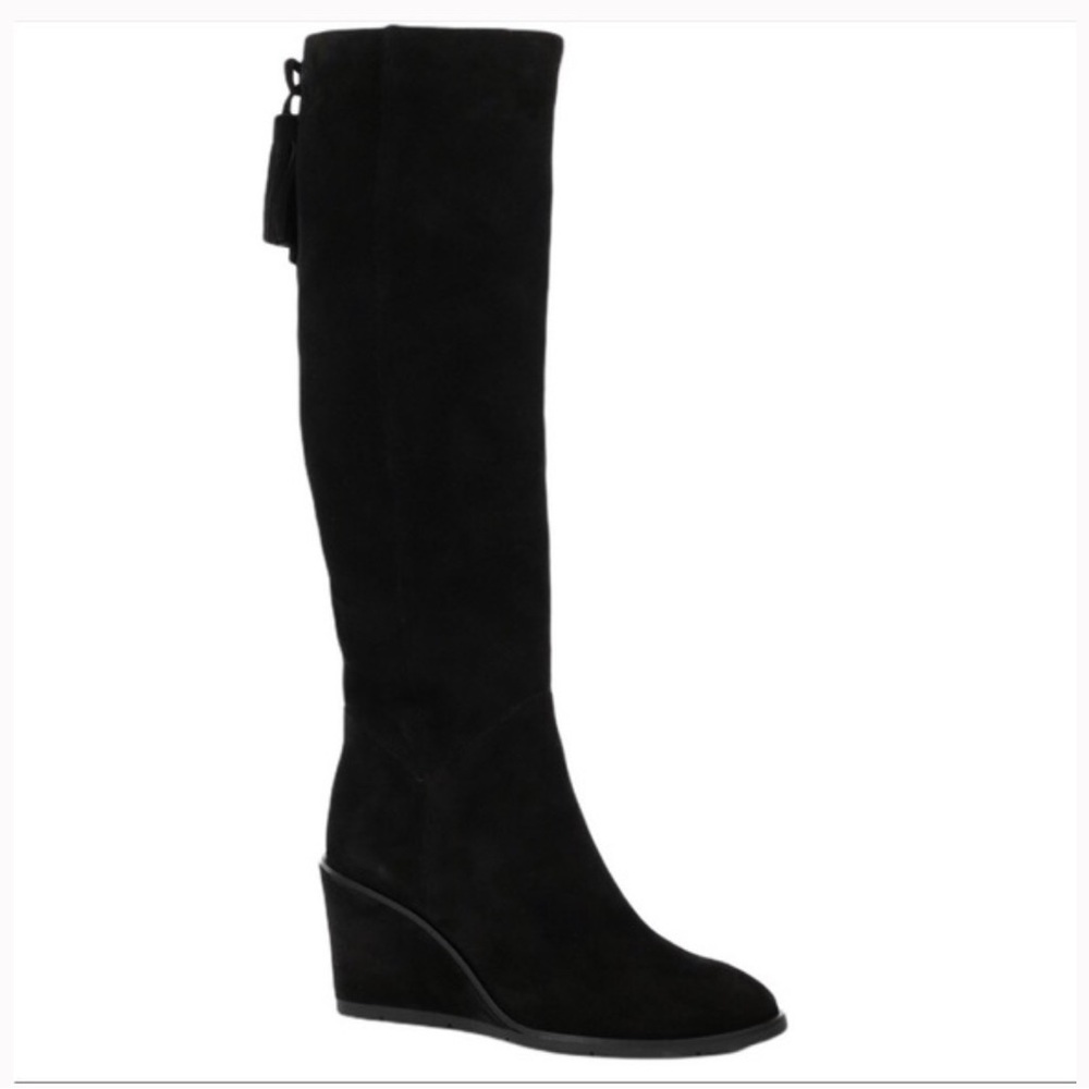 NWOT Antonio Melani Maesyn Tall Suede Wedge Boots with Tassels Size 7